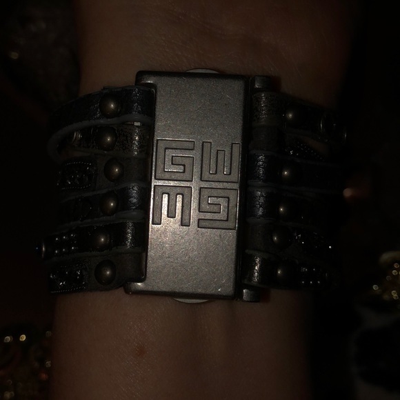 Goodworks make difference sparkle crystal bracelet - Picture 5 of 5